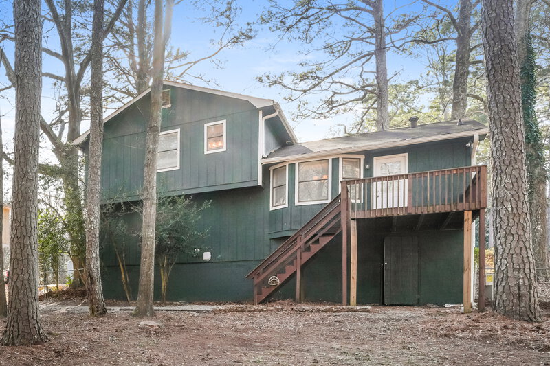 1,820/Mo, 4006 Tanglewood Road Snellville, GA 30039 Rear View