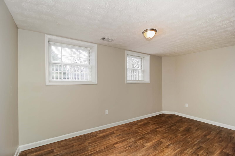 1,600/Mo, 554 Roxbury Drive Riverdale, GA 30274 Bedroom View 2