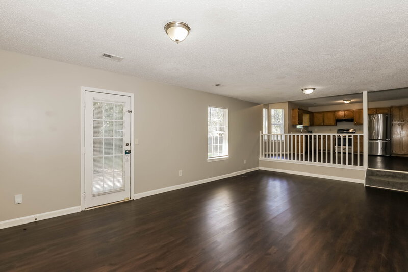 1,990/Mo, 1367 Misty Ridge Court Hampton, GA 30228 Family Room View