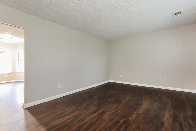 2,560/Mo, 1367 Misty Ridge Court Hampton, GA 30228 Family Room View 2