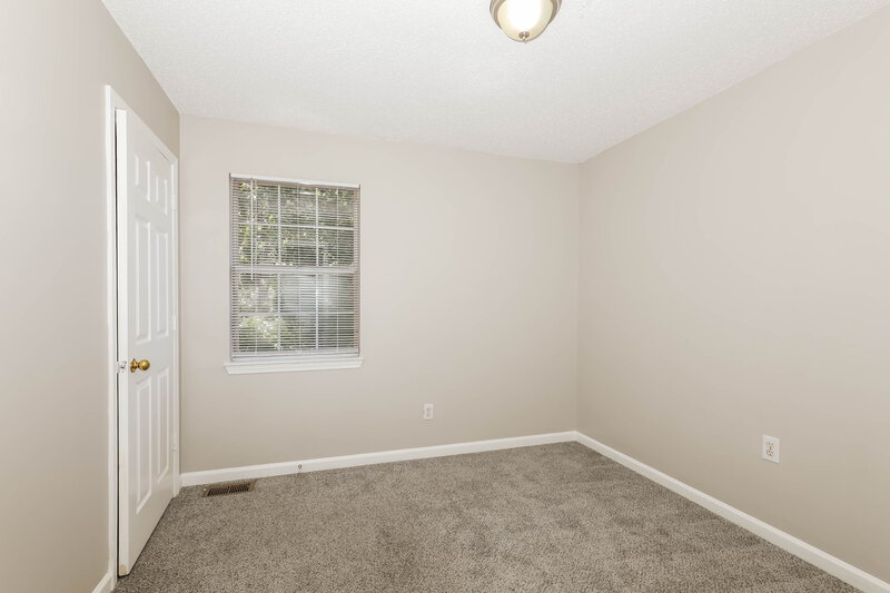 1,990/Mo, 1367 Misty Ridge Court Hampton, GA 30228 Bedroom View 2