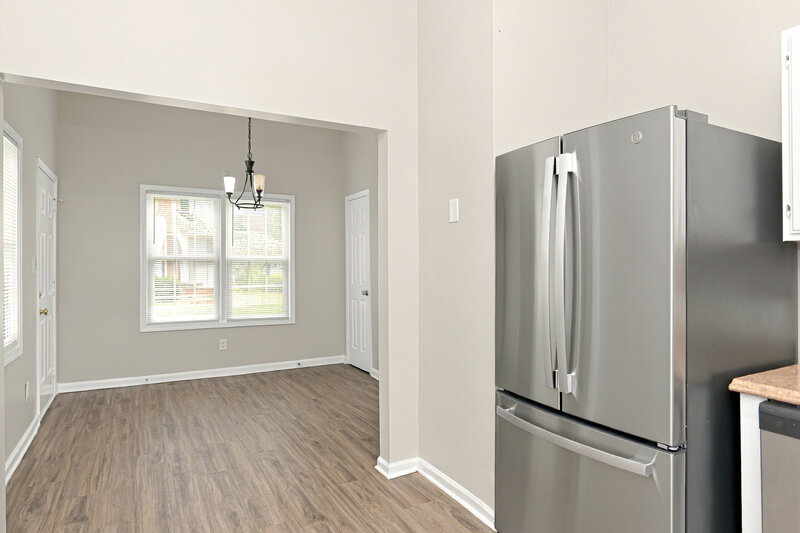 2,030/Mo, 3443 Oaktree Way Lithonia, GA 30038 Kitchen View 3