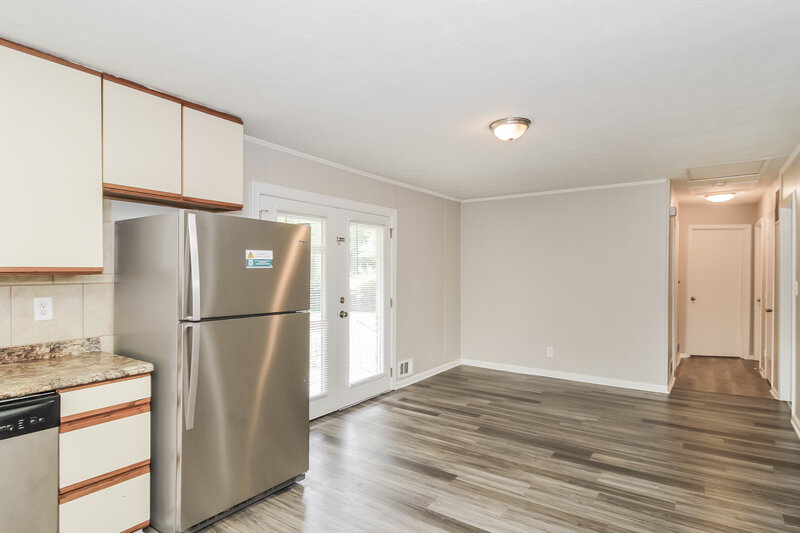 1,595/Mo, 2063 Woodbine Circle Austell, GA 30168 Kitchen View 2