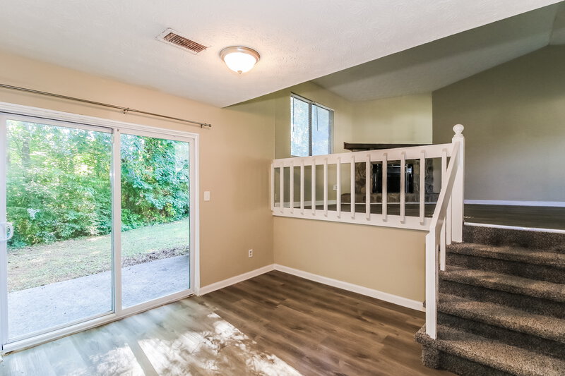 1,815/Mo, 469 Sherwood Greens Stone Mountain, GA 30087 Family Room View