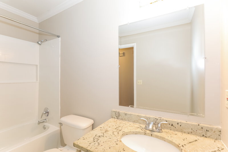 2,850/Mo, 2270 Seedling Lane Lawrenceville, GA 30043 Bathroom View