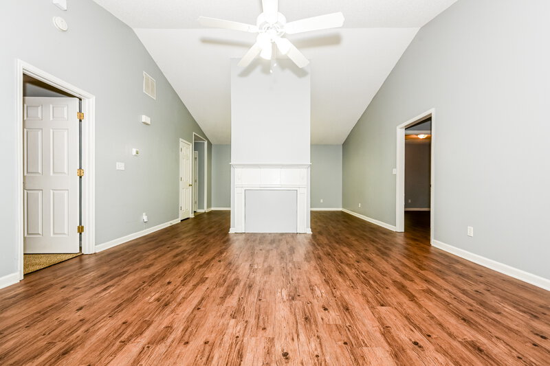 1,770/Mo, 1577 Red Briar Way Jonesboro, GA 30236 Living Room View 2