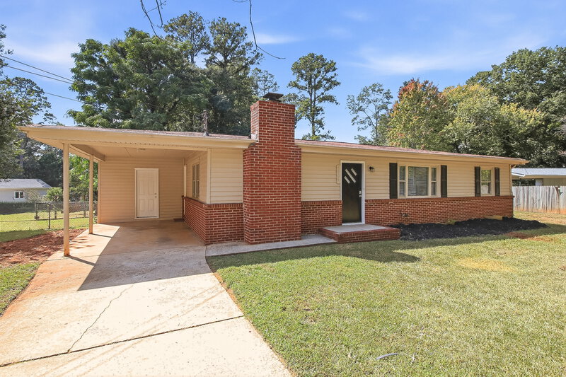 1,515/Mo, 5585 Greenwood Way Forest Park, GA 30297 Front View