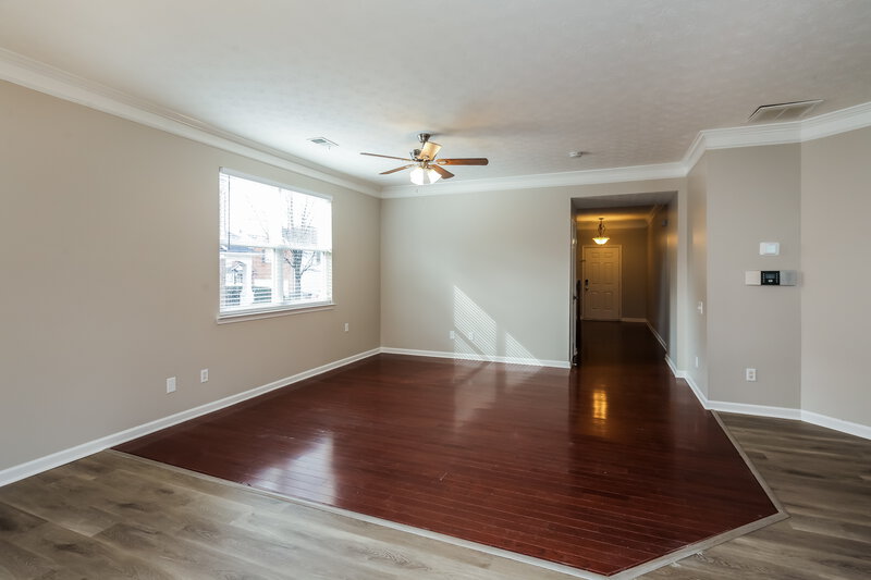 2,100/Mo, 3098 Farmstead Court Snellville, GA 30017 Living Room View 2