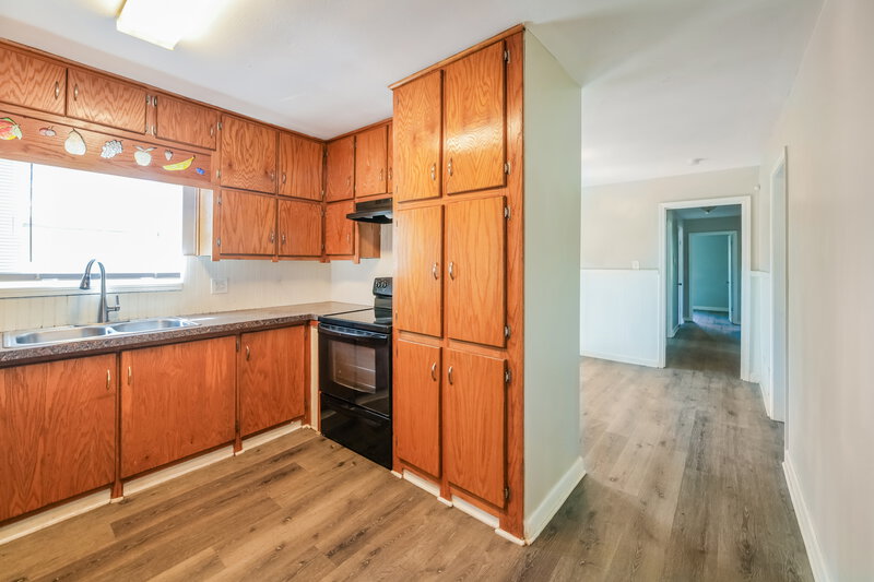 1,690/Mo, 3946 CREEL Drive Lithia Springs, GA 30122 Kitchen View 2