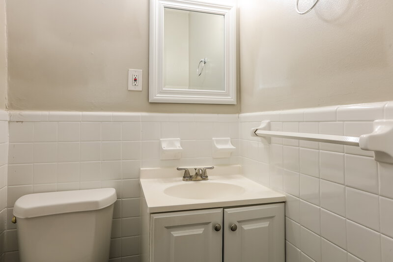 1,605/Mo, 3946 CREEL Drive Lithia Springs, GA 30122 Bathroom View