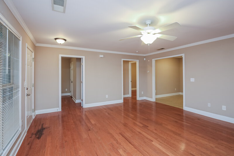 2,020/Mo, 6460 Old Still Trail Gainesville, GA 30506 Living Room View