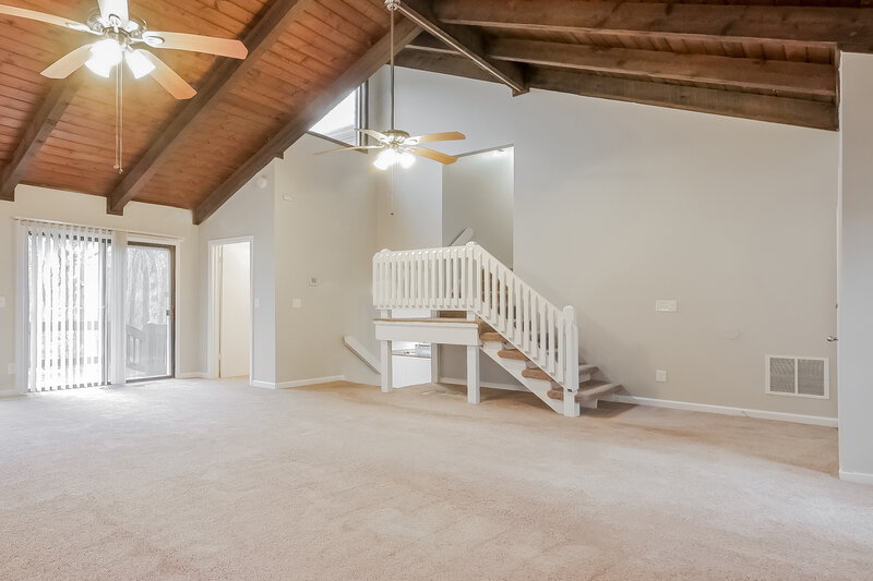 2,360/Mo, 220 N Fayette Court Fayetteville, GA 30214 Living Room View