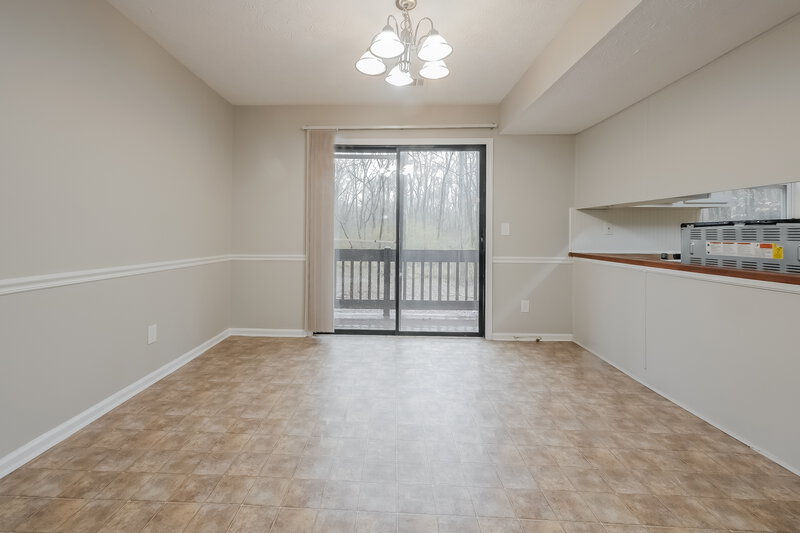 2,360/Mo, 220 N Fayette Court Fayetteville, GA 30214 Dining Room View