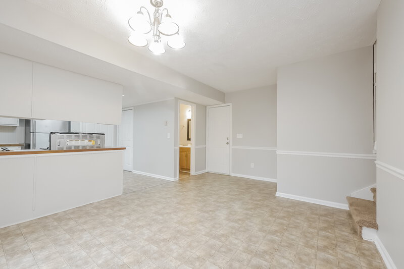 2,360/Mo, 220 N Fayette Court Fayetteville, GA 30214 Breakfast Nook View