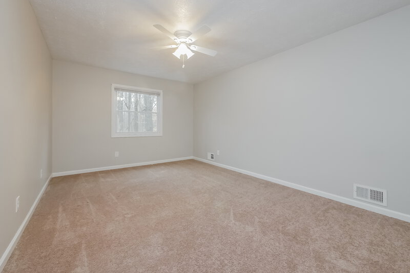 2,360/Mo, 220 N Fayette Court Fayetteville, GA 30214 Bedroom View