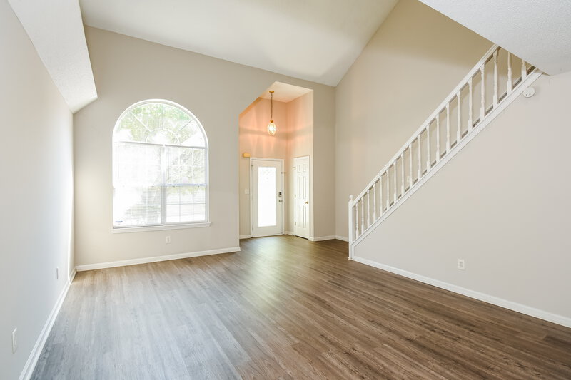 2,690/Mo, 4259 Waldrop Hills Terrace Decatur, GA 30034 Family Room View 3