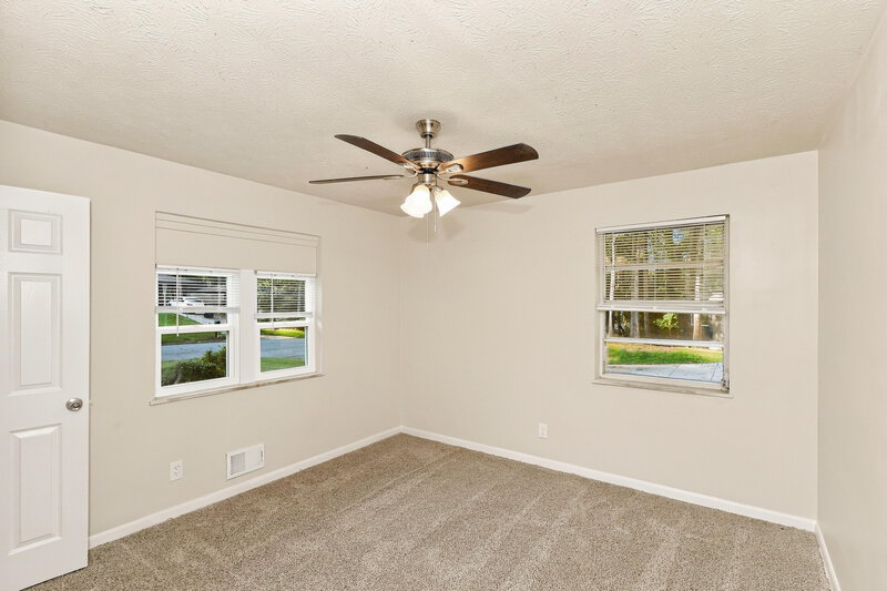 1,785/Mo, 2658 Riggs Drive East Point, GA 30344 Primary Bedroom View 2