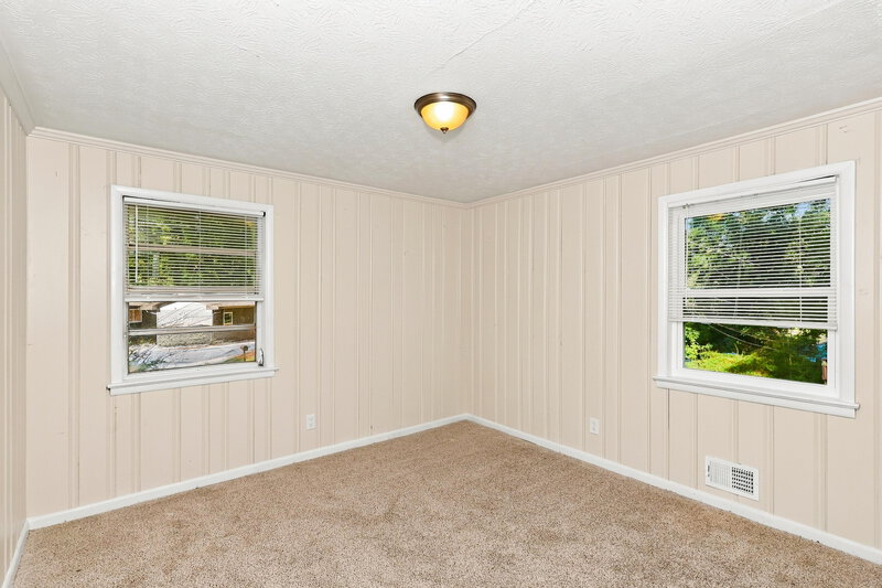 1,785/Mo, 2658 Riggs Drive East Point, GA 30344 Bedroom View 2