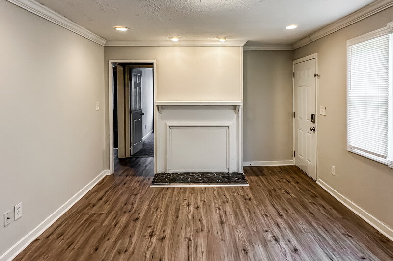 0/Mo, 1959 Oana Street Atlanta, GA 30310 Living Room View