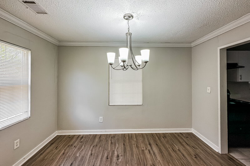 0/Mo, 1959 Oana Street Atlanta, GA 30310 Dining Room View