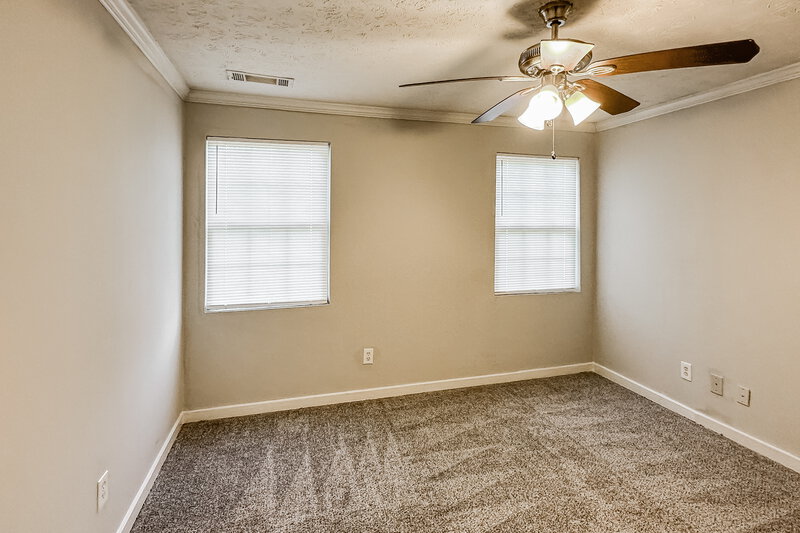 0/Mo, 1959 Oana Street Atlanta, GA 30310 Main Bedroom View