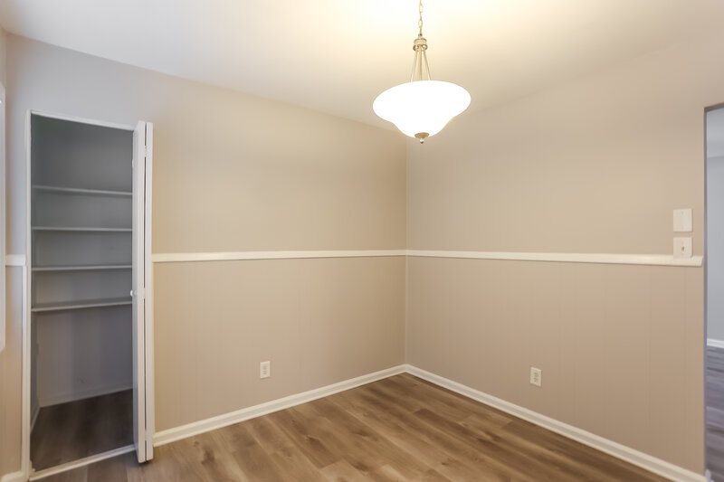 1,435/Mo, 1550 Flicker Road Jonesboro, GA 30238 Dining Room View 2