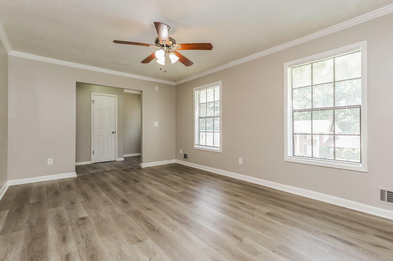 1,950/Mo, 3212 Goldenchain Drive Lithonia, GA 30038 Living Room View
