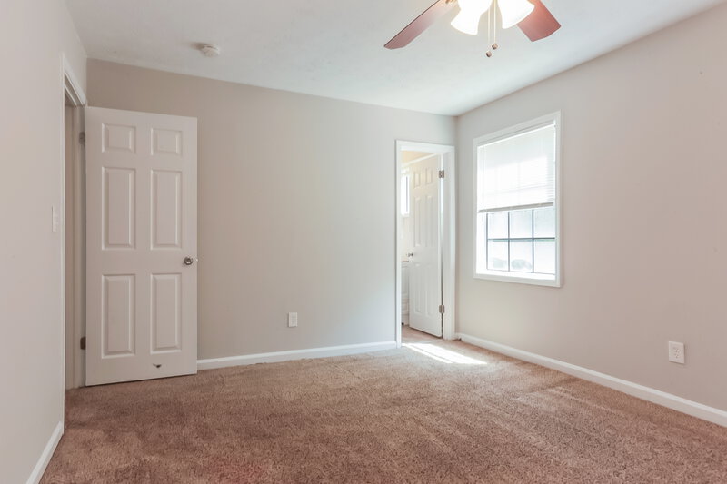 2,660/Mo, 3212 Goldenchain Drive Lithonia, GA 30038 Main Bedroom View