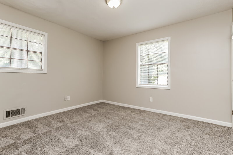 1,950/Mo, 3212 Goldenchain Drive Lithonia, GA 30038 Bedroom View 2
