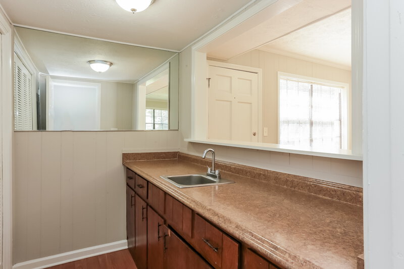 2,660/Mo, 3212 Goldenchain Drive Lithonia, GA 30038 Bathroom View 2