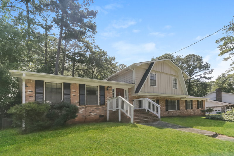 2,660/Mo, 3212 Goldenchain Drive Lithonia, GA 30038 Rear View