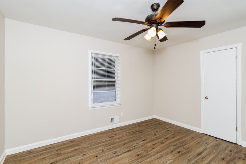 0/Mo, 6281 Denny Lane Mableton, GA 30126 Main Bedroom View