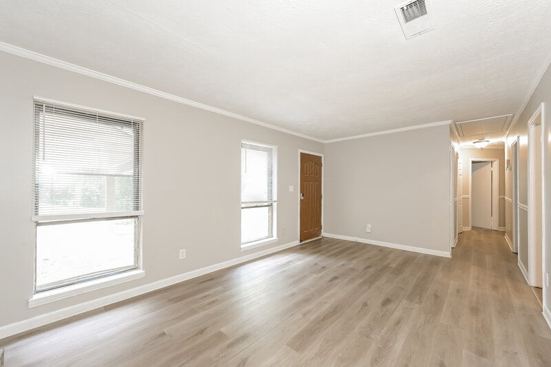 1,680/Mo, 123 Sir Gregory Manor Lawrenceville, GA 30044 Living Room View 2