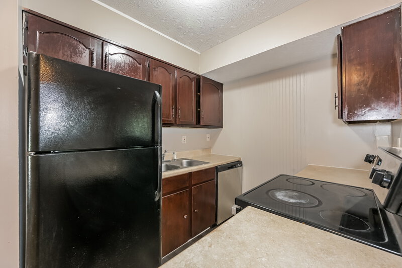 1,680/Mo, 123 Sir Gregory Manor Lawrenceville, GA 30044 Kitchen View