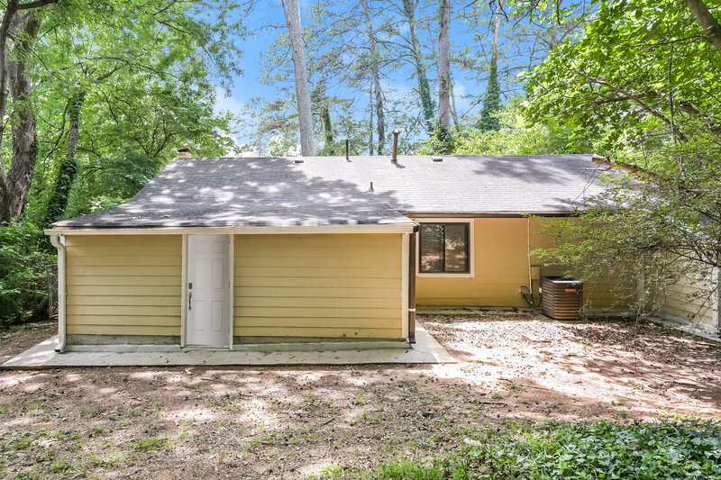 1,680/Mo, 123 Sir Gregory Manor Lawrenceville, GA 30044 Rear View