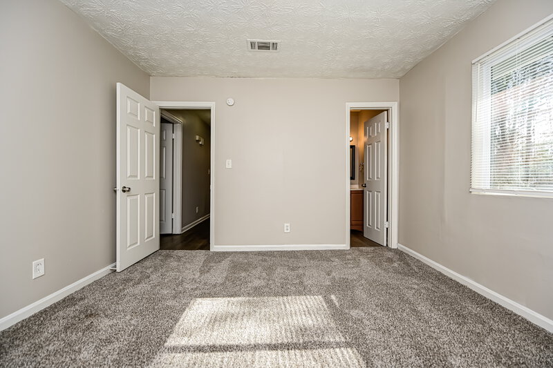 2,030/Mo, 48 Old Post Rd Jonesboro, GA 30238 Main Bedroom View 2