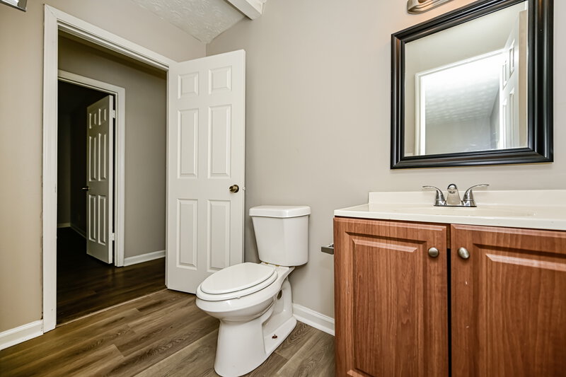 2,030/Mo, 48 Old Post Rd Jonesboro, GA 30238 Main Bathroom View