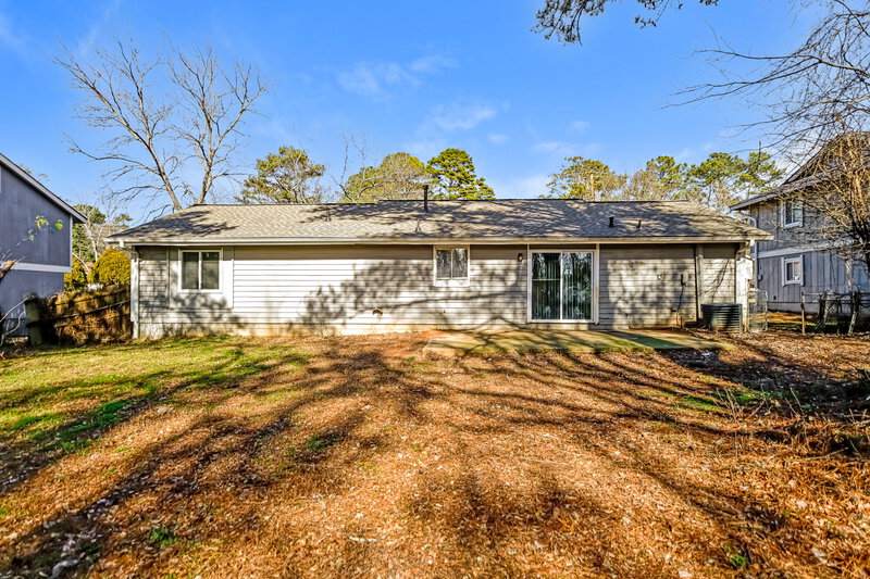 2,030/Mo, 48 Old Post Rd Jonesboro, GA 30238 Rear View