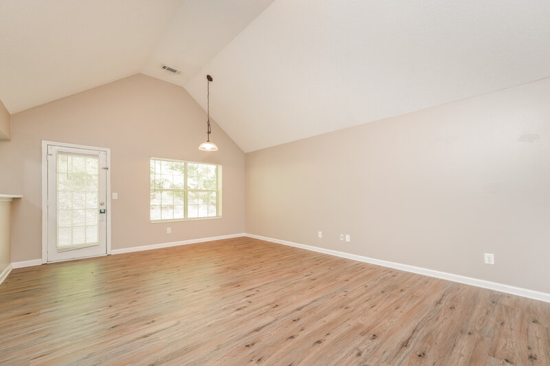 1,595/Mo, 804 Hillandale Lane Lithonia, GA 30058 Living Room View