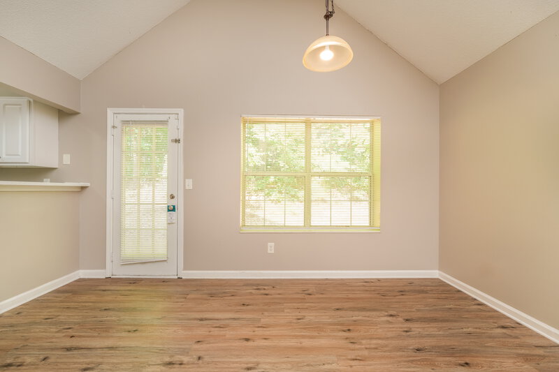 1,595/Mo, 804 Hillandale Lane Lithonia, GA 30058 Dining Room View