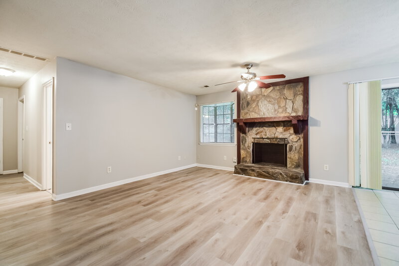 1,575/Mo, 9288 Knoll Court Jonesboro, GA 30238 Living Room View