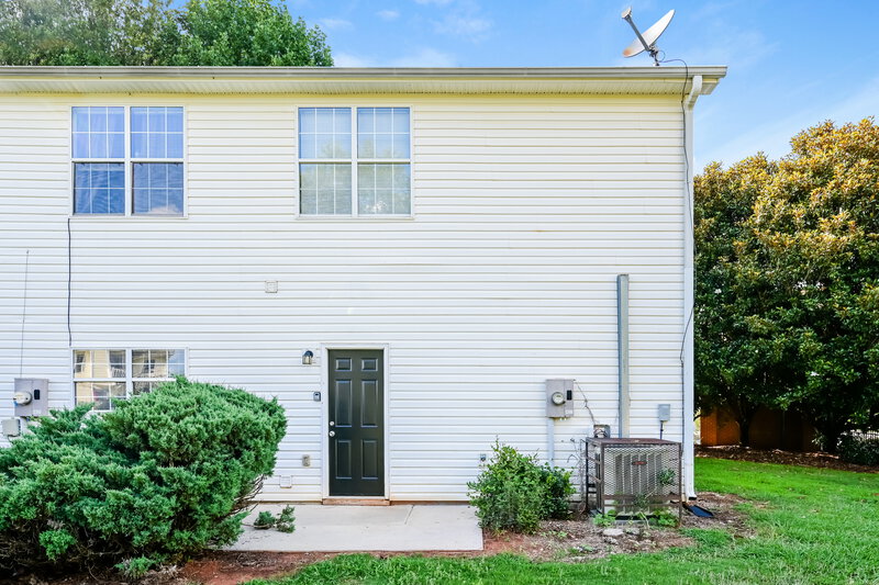 2,350/Mo, 2499 Brianna Drive Hampton, GA 30228 Rear View