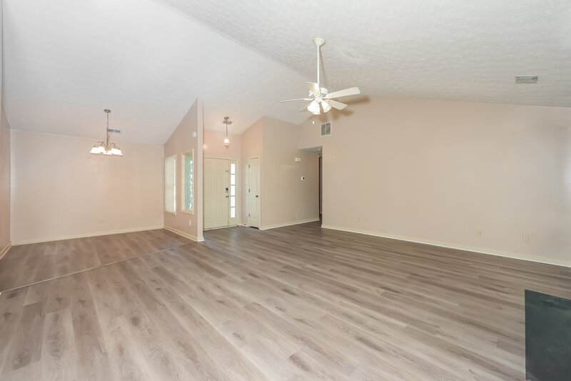 1,890/Mo, 4371 Fiddlers Bend Loganville, GA 30052 Living Room View 2
