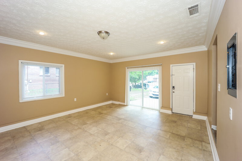 1,435/Mo, 1558 Flicker Road Jonesboro, GA 30238 Living Room View 2