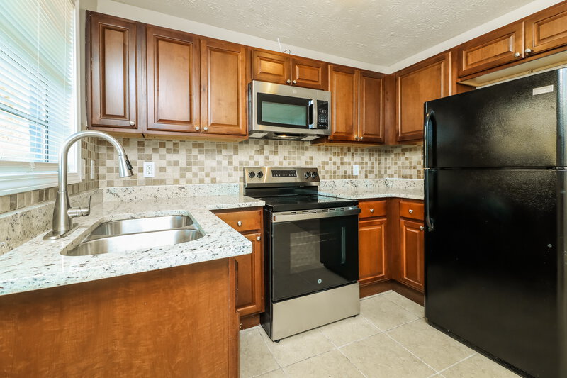 2,320/Mo, 4220 Steading Road Powder Springs, GA 30127 Kitchen View 2