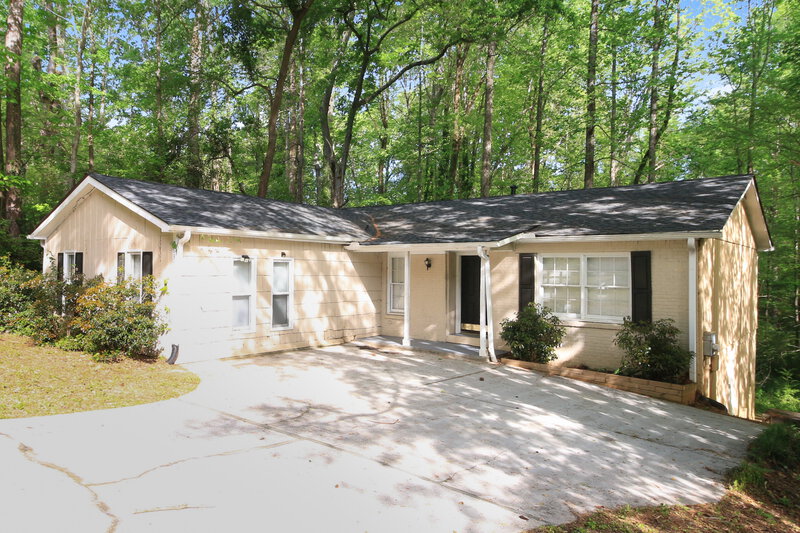1,775/Mo, 837 Hemingway Road Stone Mountain, GA 30088 Front View 2