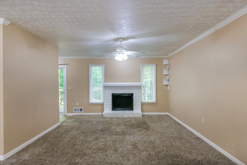 1,775/Mo, 837 Hemingway Road Stone Mountain, GA 30088 Living Room View