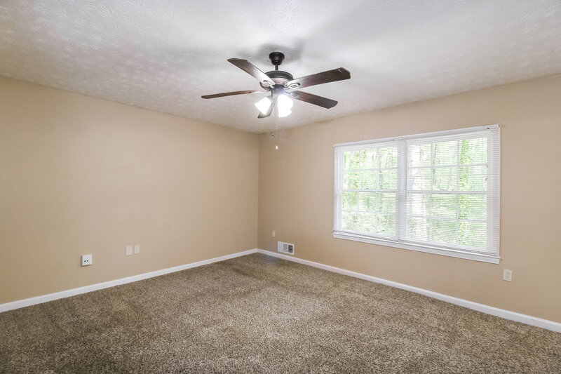 1,775/Mo, 837 Hemingway Road Stone Mountain, GA 30088 Main Bedroom View