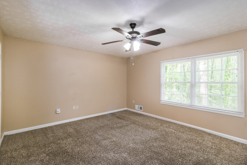 1,775/Mo, 837 Hemingway Road Stone Mountain, GA 30088 Main Bedroom View 2