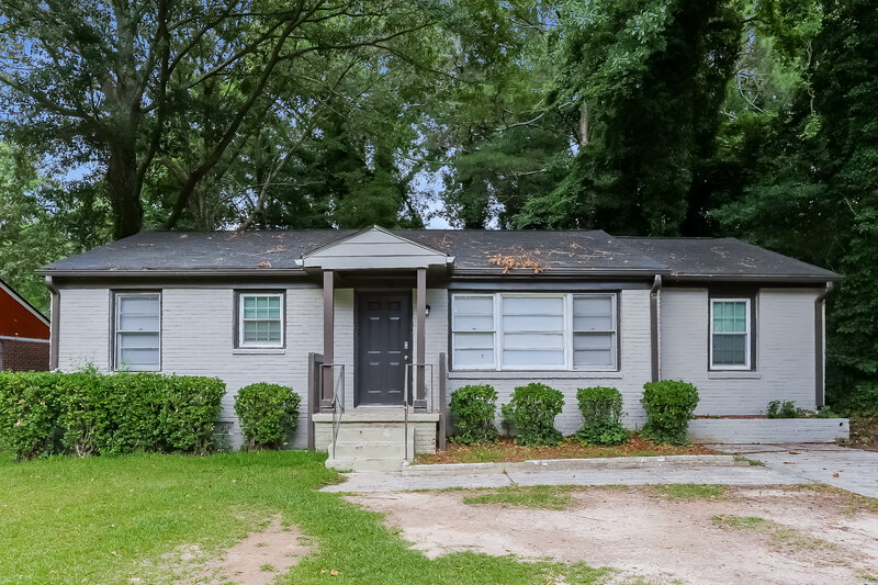 2,100/Mo, 2517 Old Colony Road East Point, GA 30344 External View